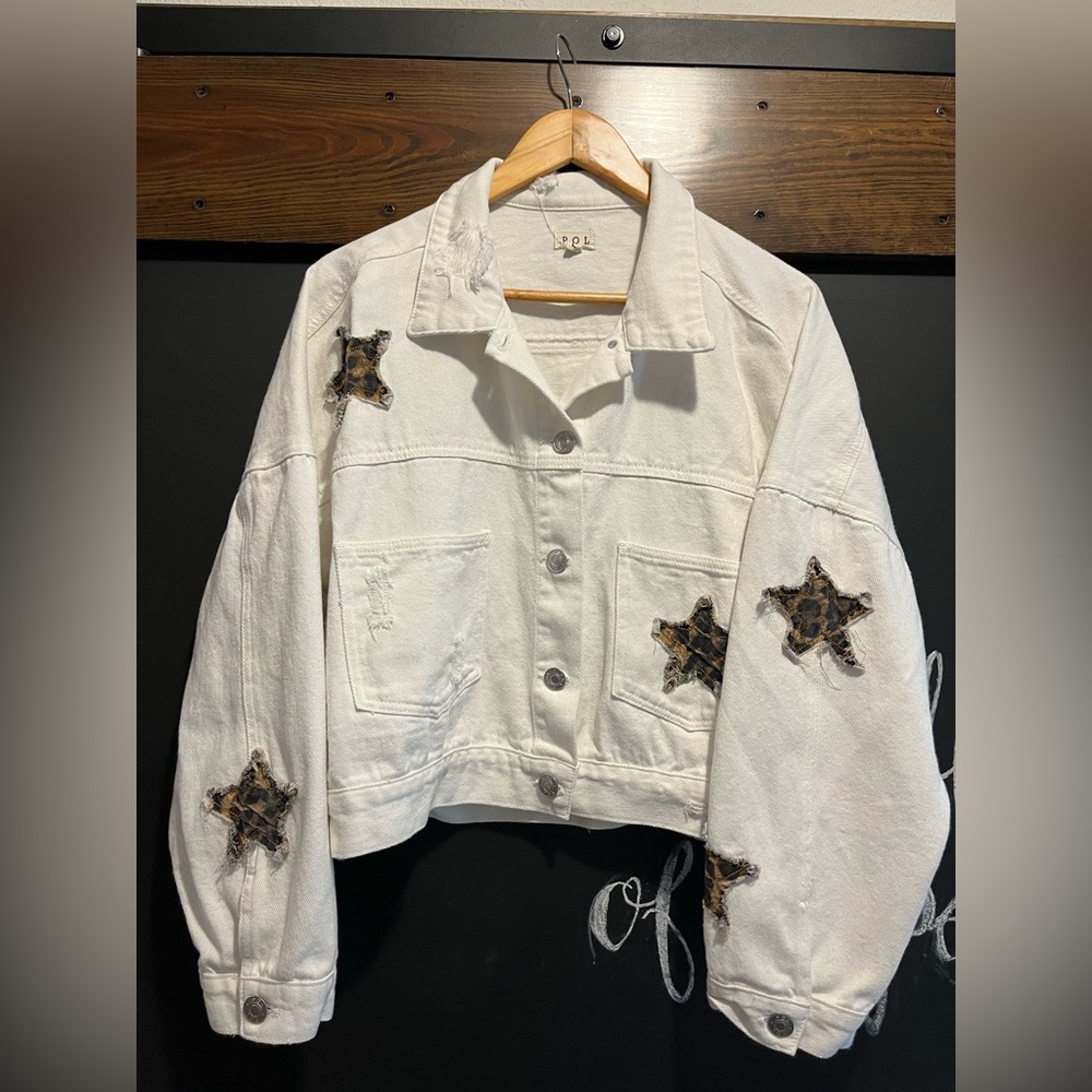 ✨WHITE JEAN JACKET✨